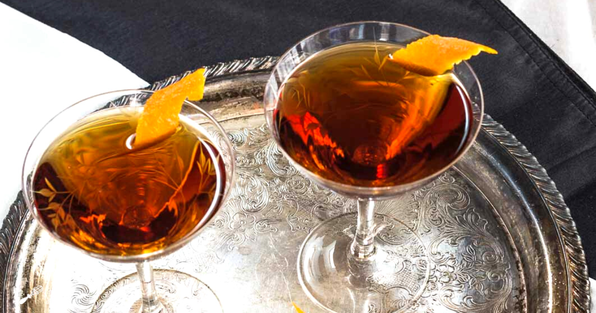 Black Gold Whiskey Cocktail (Bold and Luxurious)